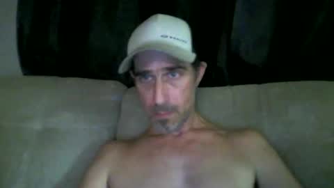 fouraide42 online show from 04-11-26, 07:45