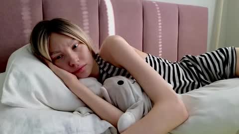 Snapshot of fourtunet chatting on 02-19-25, 11:49 Lika online show from 02-19-25, 11:49