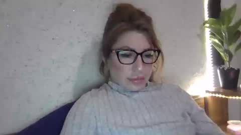 Snapshot of fox_red_lady7 chatting on 01-23-25, 08:24 fox_red_lady7 online show from 01-23-25, 08:24