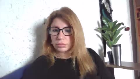 Snapshot of fox_red_lady7 chatting on 03-06-25, 07:57 fox_red_lady7 online show from 03-06-25, 07:57