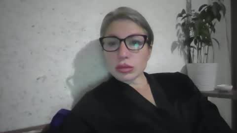 Snapshot of fox_red_lady7 chatting on 11-13-25, 07:57 fox_red_lady7 online show from 11-13-25, 07:57