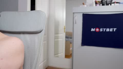 CUSTOM PHOTOS AND VIDEOS -  online show from 12-19-24, 03:41