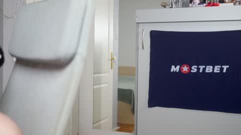 CUSTOM PHOTOS AND VIDEOS -  online show from 01-23-25, 12:09