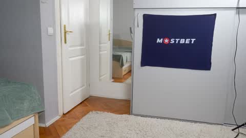 CUSTOM PHOTOS AND VIDEOS -  online show from 01-25-25, 02:14