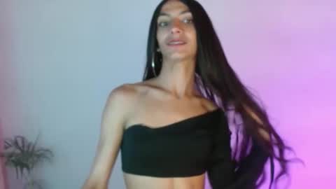 Snapshot of foxkatty69 chatting on 11-25-25, 06:13 Katty online show from 11-25-25, 06:13