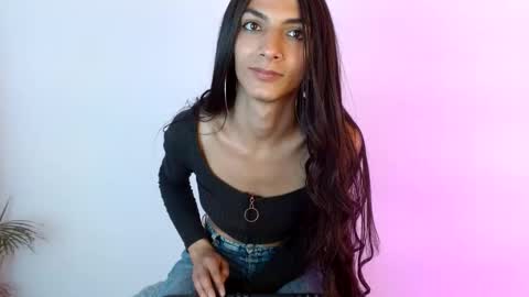 Snapshot of foxkatty69 chatting on 11-27-25, 03:08 Katty online show from 11-27-25, 03:08