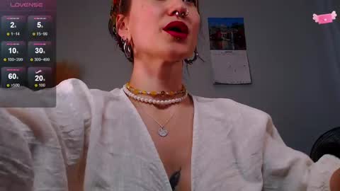 Snapshot of foxrinehelen chatting on 02-19-25, 01:50 Helen - My streams are Monday - Friday at 8 AM NY time online show from 02-19-25, 01:50