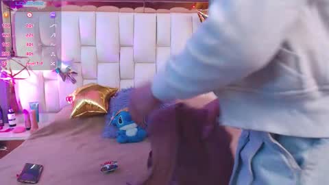 Foxxy  online show from 11-03-25, 01:01