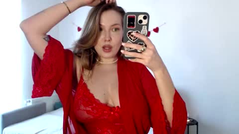 Snapshot of foxxycindy chatting on 02-23-25, 02:04 Cindy online show from 02-23-25, 02:04