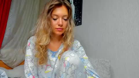 Foxy online show from 09-30-25, 12:15