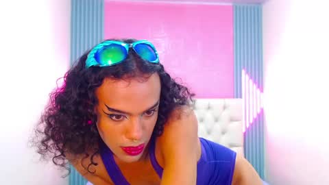 Ella online show from 01-30-25, 07:26