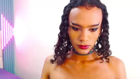 Ella online show from 02-25-25, 03:16