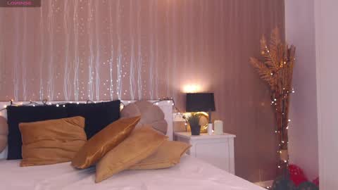 Adela - Single mom. 40 y online show from 12-14-24, 09:07