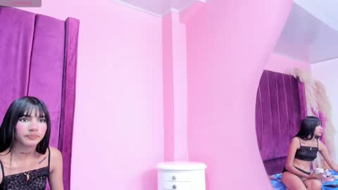 foxyhillx online show from 12-15-25, 05:50