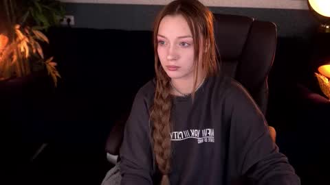 Maya online show from 11-18-25, 03:16