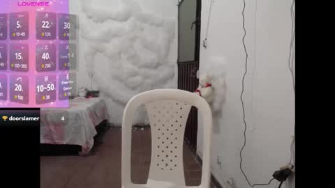 Snapshot of foxysweet08 chatting on 10-18-25, 03:53 Dulce online show from 10-18-25, 03:53