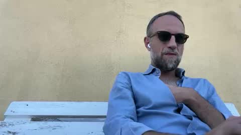 fra___ online show from 10-31-25, 01:23