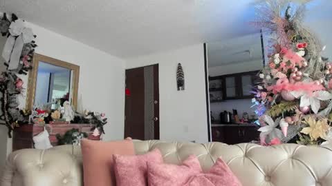 Snapshot of fraiderbrown chatting on 12-02-24, 03:03 IM FRAIDER online show from 12-02-24, 03:03