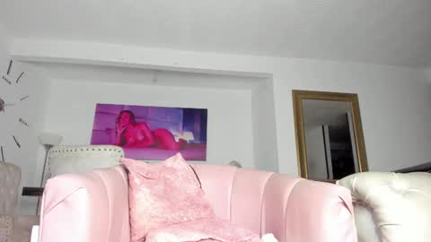 Snapshot of fraiderbrown chatting on 02-05-25, 11:39 IM FRAIDER online show from 02-05-25, 11:39