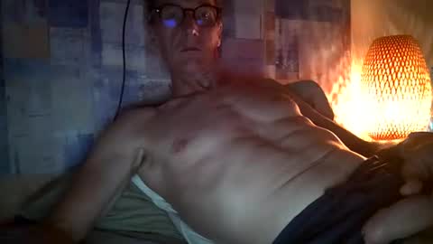 Snapshot of francelibre59 chatting on 08-03-26, 07:17 Alex online show from 08-03-26, 07:17