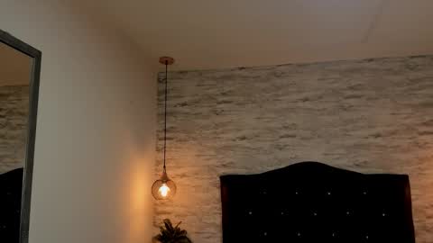          online show from 01-06-26, 02:37