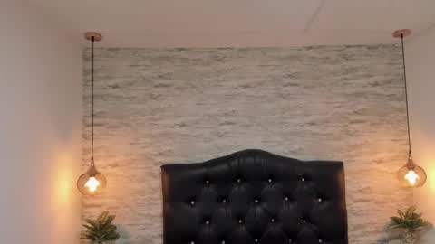          online show from 04-12-26, 01:54