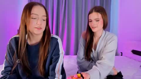 Marybrown eye Katy gray eye online show from 02-03-26, 02:11