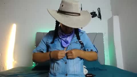 Snapshot of francihot4 chatting on 09-13-25, 11:04 francihot4 online show from 09-13-25, 11:04