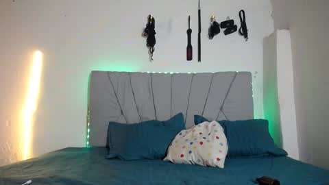 Snapshot of francihot4 chatting on 09-15-25, 11:49 francihot4 online show from 09-15-25, 11:49