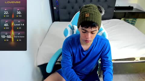 Snapshot of franco_rizzo01 chatting on 12-07-24, 09:00 frank online show from 12-07-24, 09:00