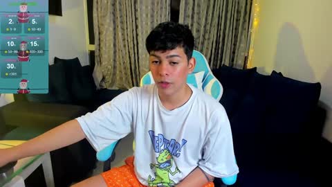 Snapshot of franco_rizzo01 chatting on 12-26-24, 12:36 frank online show from 12-26-24, 12:36