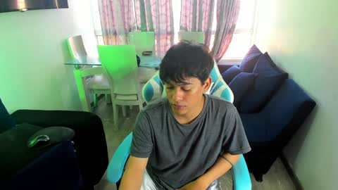 Snapshot of franco_rizzo01 chatting on 01-29-25, 09:28 frank online show from 01-29-25, 09:28