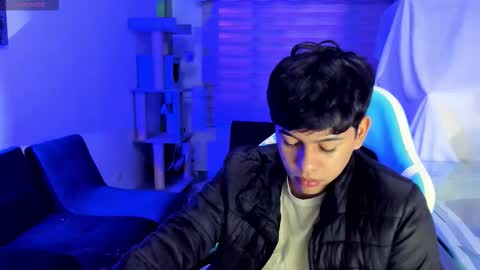 Snapshot of franco_rizzo01 chatting on 10-04-25, 02:42 frank online show from 10-04-25, 02:42