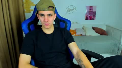 Frank online show from 10-27-25, 04:38