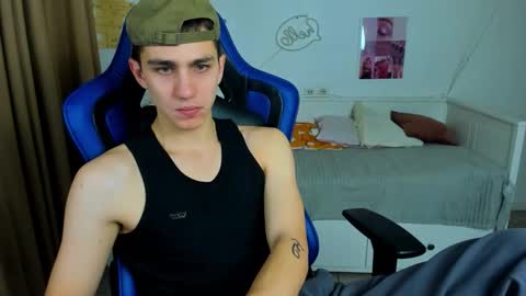 Frank online show from 11-11-25, 04:56