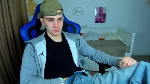 Frank online show from 02-25-26, 05:50