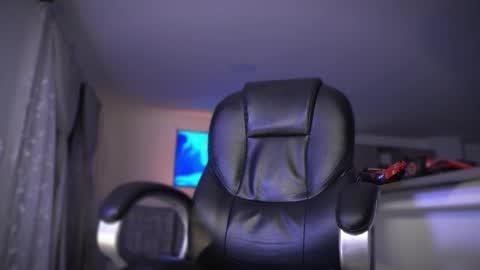 Frank Farrell. Hey remember to give me a thumbs up Ty online show from 09-23-25, 04:26