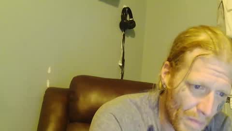 frankoze80 online show from 10-21-25, 03:51