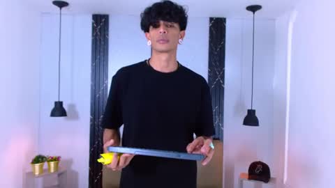 Franvill trato online show from 10-02-25, 07:43