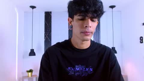 Franvill trato online show from 11-03-25, 07:37