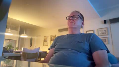 Snapshot of franzmontyhe chatting on 09-18-25, 02:30 franzmontyhe online show from 09-18-25, 02:30