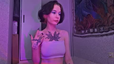 mistress Bastet and  mintcola online show from 10-20-25, 04:29