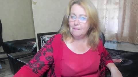 Snapshot of fraumartha chatting on 09-13-25, 01:22 FrauMartha online show from 09-13-25, 01:22