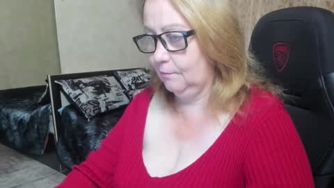 Snapshot of fraumartha chatting on 10-24-25, 12:23 FrauMartha online show from 10-24-25, 12:23