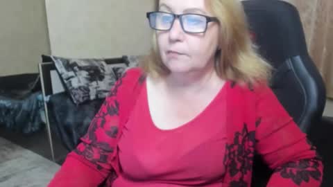 Snapshot of fraumartha chatting on 10-31-25, 10:38 FrauMartha online show from 10-31-25, 10:38