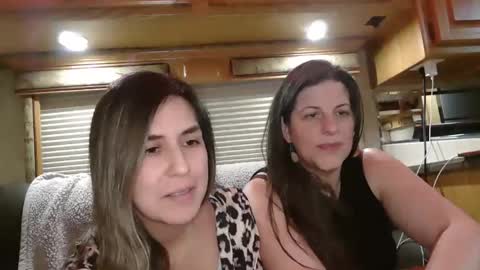 freckles4444 online show from 11-28-25, 06:16