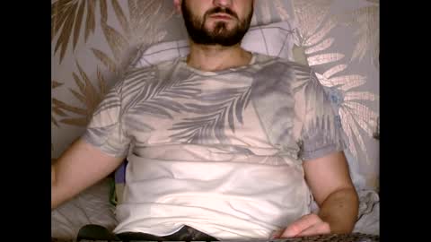 Snapshot of fred4games77 chatting on 03-10-25, 02:28 fred online show from 03-10-25, 02:28