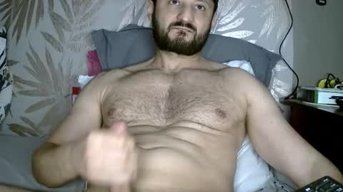 Snapshot of fred4games77 chatting on 10-16-25, 02:40 fred online show from 10-16-25, 02:40