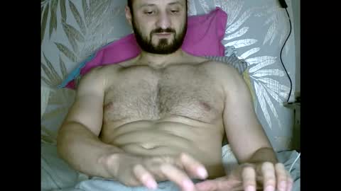 Snapshot of fred4games77 chatting on 10-26-25, 06:14 fred online show from 10-26-25, 06:14