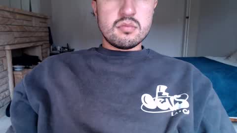 Snapshot of fred_555 chatting on 02-25-25, 06:03 fred_555 online show from 02-25-25, 06:03